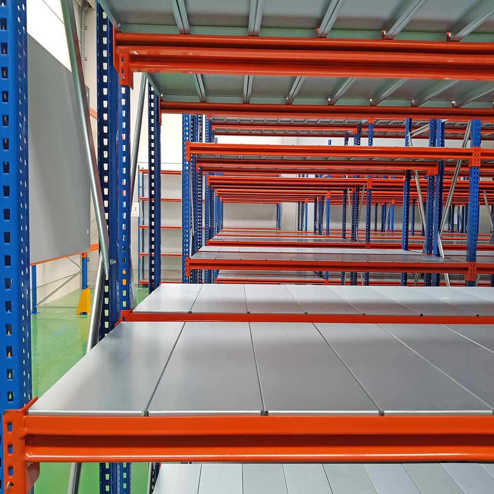 Scaffalature a Ripiani